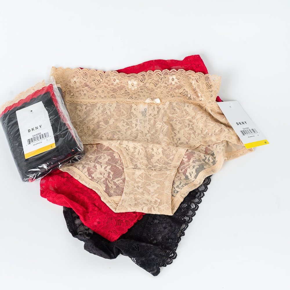 NWT - DKNY 3-Pack Lace Bikini Briefs - MEDIUM
